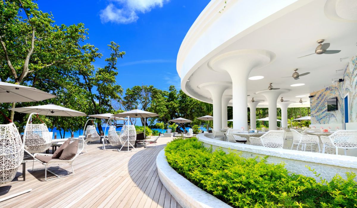 savoy-seychelles-resort-spa-ocean-blue-seychelles-img