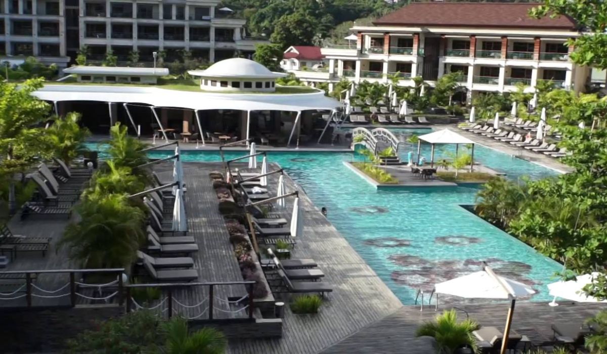 savoy-seychelles-resort-spa-ocean-blue-seychelles-img