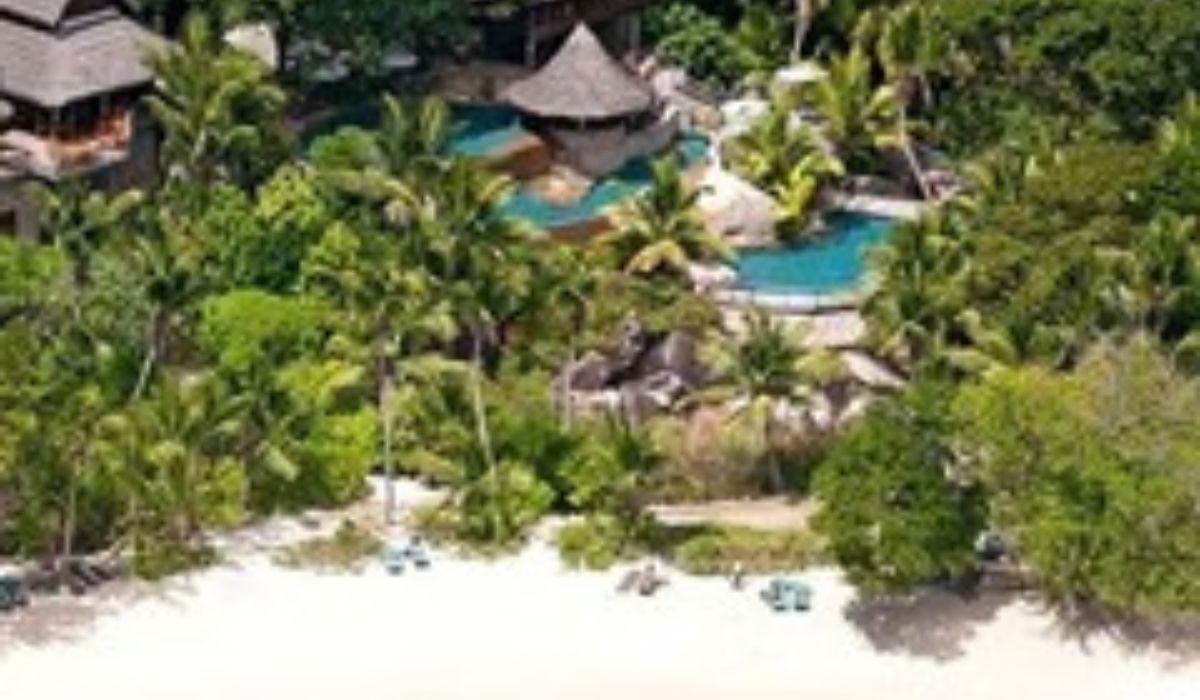constance-lemuria-ocean-blue-seychelles-img