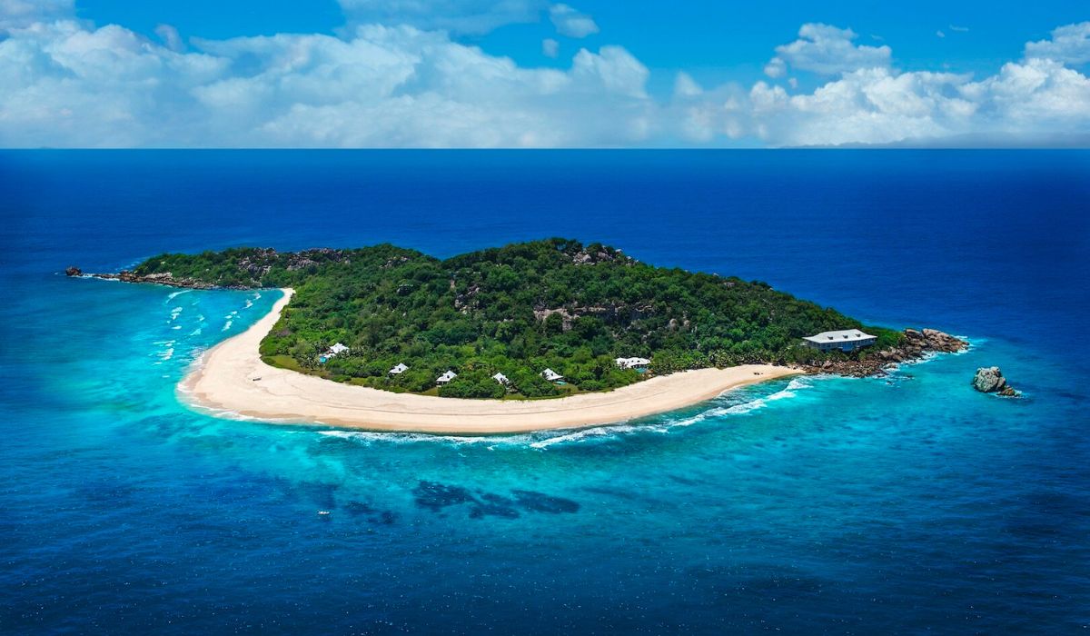cousine-island-ocean-blue-seychelles-img