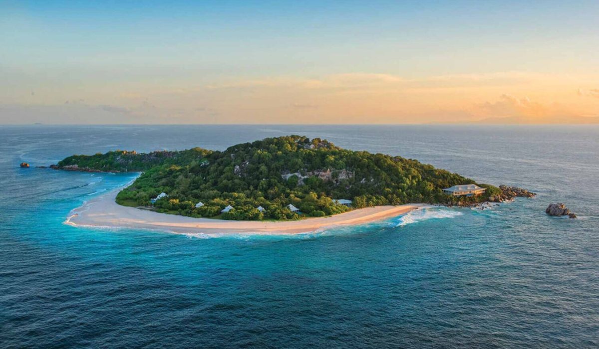cousine-island-ocean-blue-seychelles-img