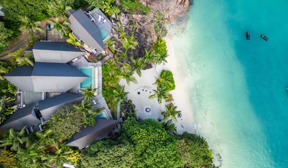 deckenia-ocean-blue-seychelles-img