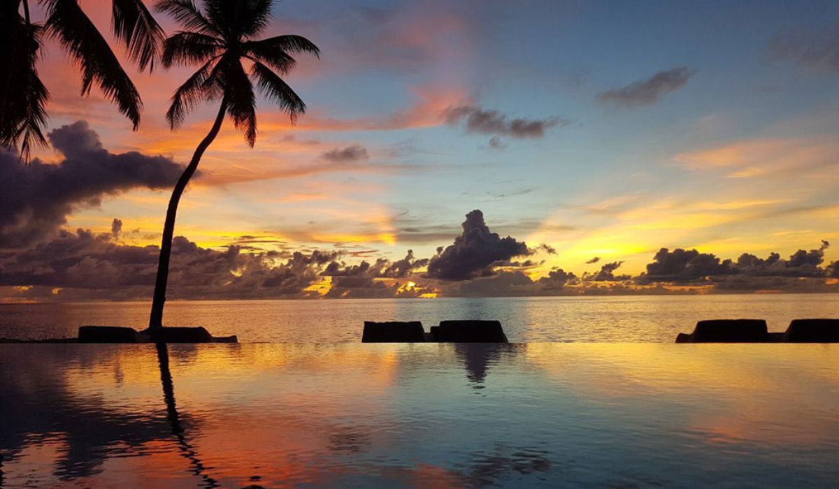 four-seasons-desroches-island-ocean-blue-seychelles-img