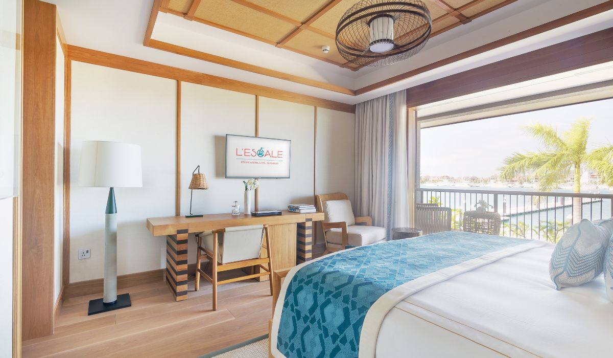lescale-resort-marina-spa-ocean-blue-seychelles-img