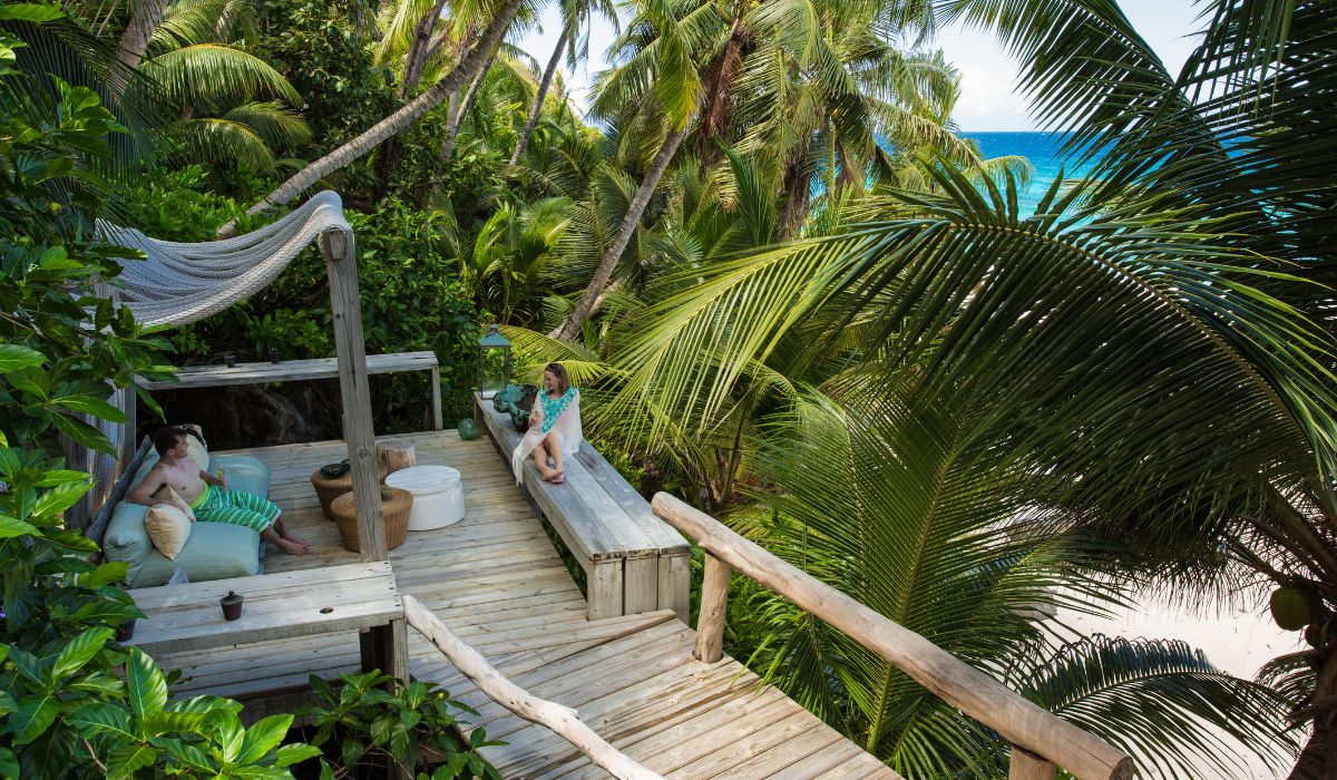 north-island-ocean-blue-seychelles-img