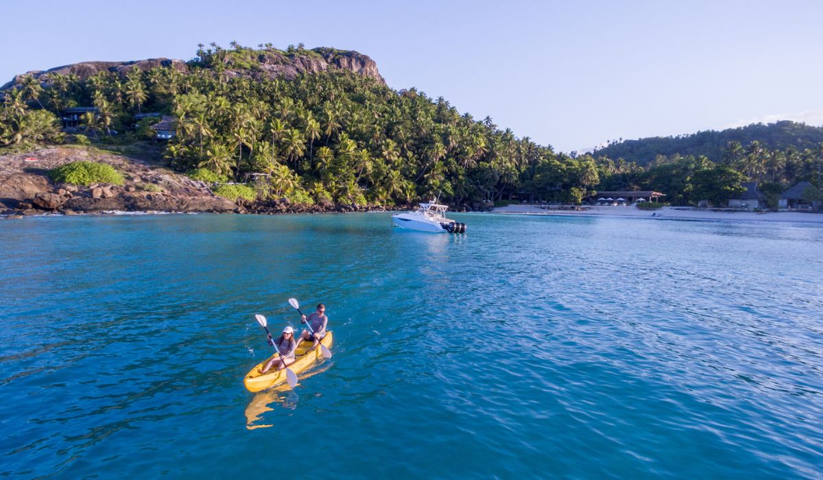 north-island-ocean-blue-seychelles-img