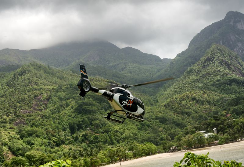 ocean-blue-seychelles-activities-img