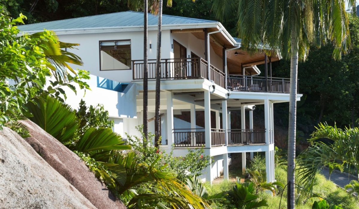 palm-royal-luxury-villas-ocean-blue-seychelles-img