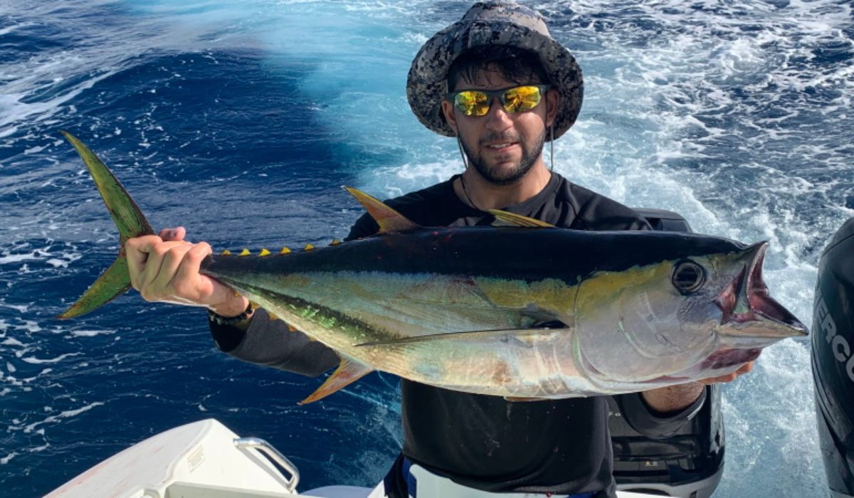 big-game-fishing-in-seychelles-ocean-blue-img