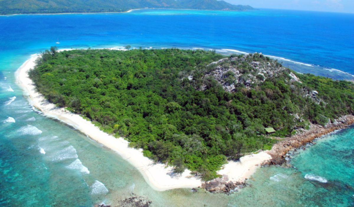 discover-cousin-curieuse-st-pierre-ocean-blue-seychelles-img