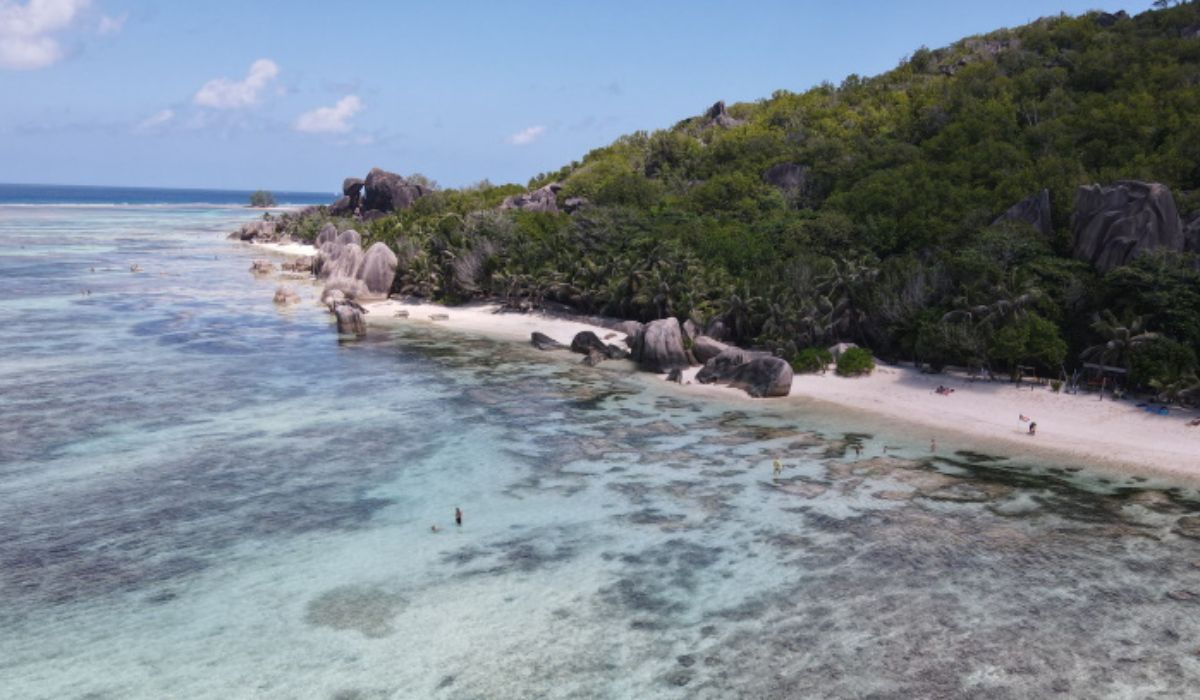 la-digue-tour-ocean-lue-seychelles-img