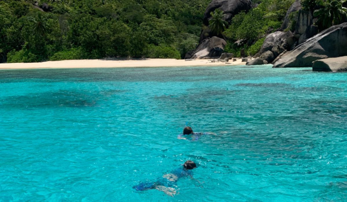 ocean-blue-adventure-seychelles-img