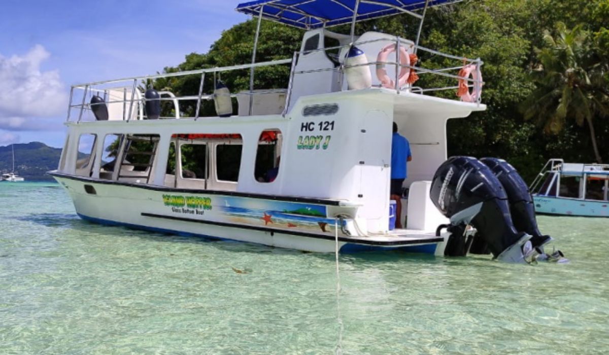 reef-safari-in-seychelles-img