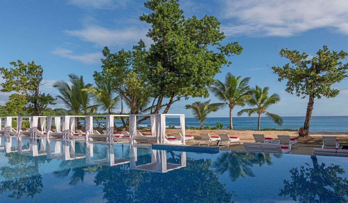 avani-plus-barbarons-seychelles-ocean-blue-seychelles