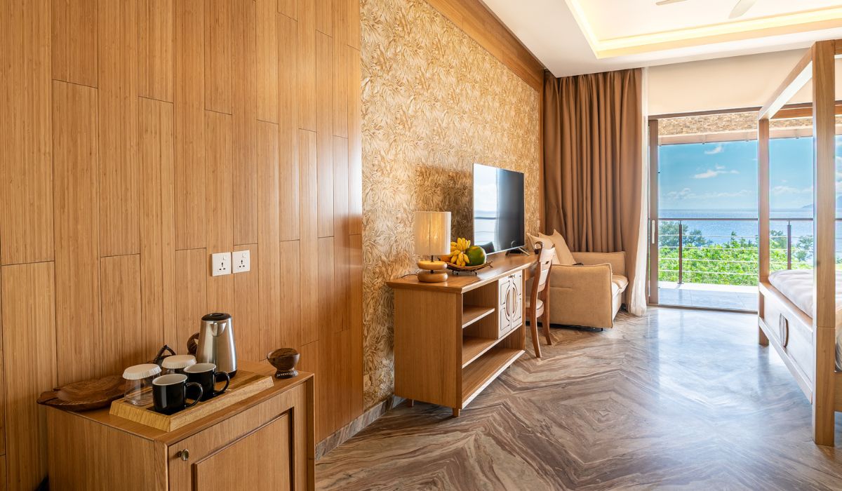 garden-hill-resort-and-spa-ocean-blue-seychelles